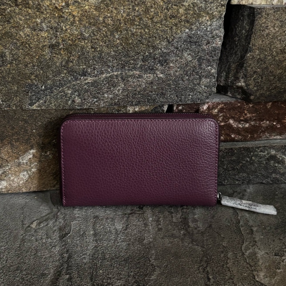 NWT COACH Medium ID Zip Around Wallet - Picture 2 of 13